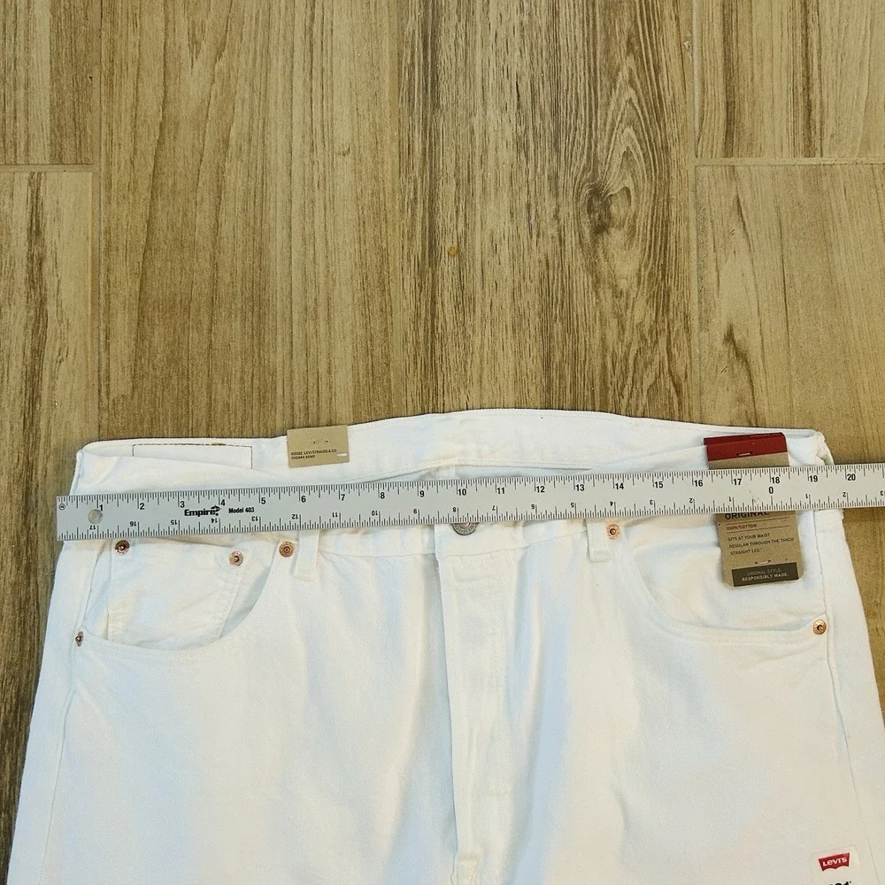 NWT Levi's 501 Original White  Denim Mens Jeans Size 40x34 New Button Fly